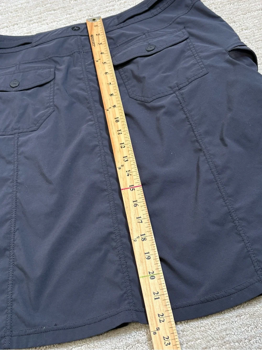 Marmot Cargo Pocket Utility Skirt Size 10 Dark Grey Lightweight Stretch Gorpcore